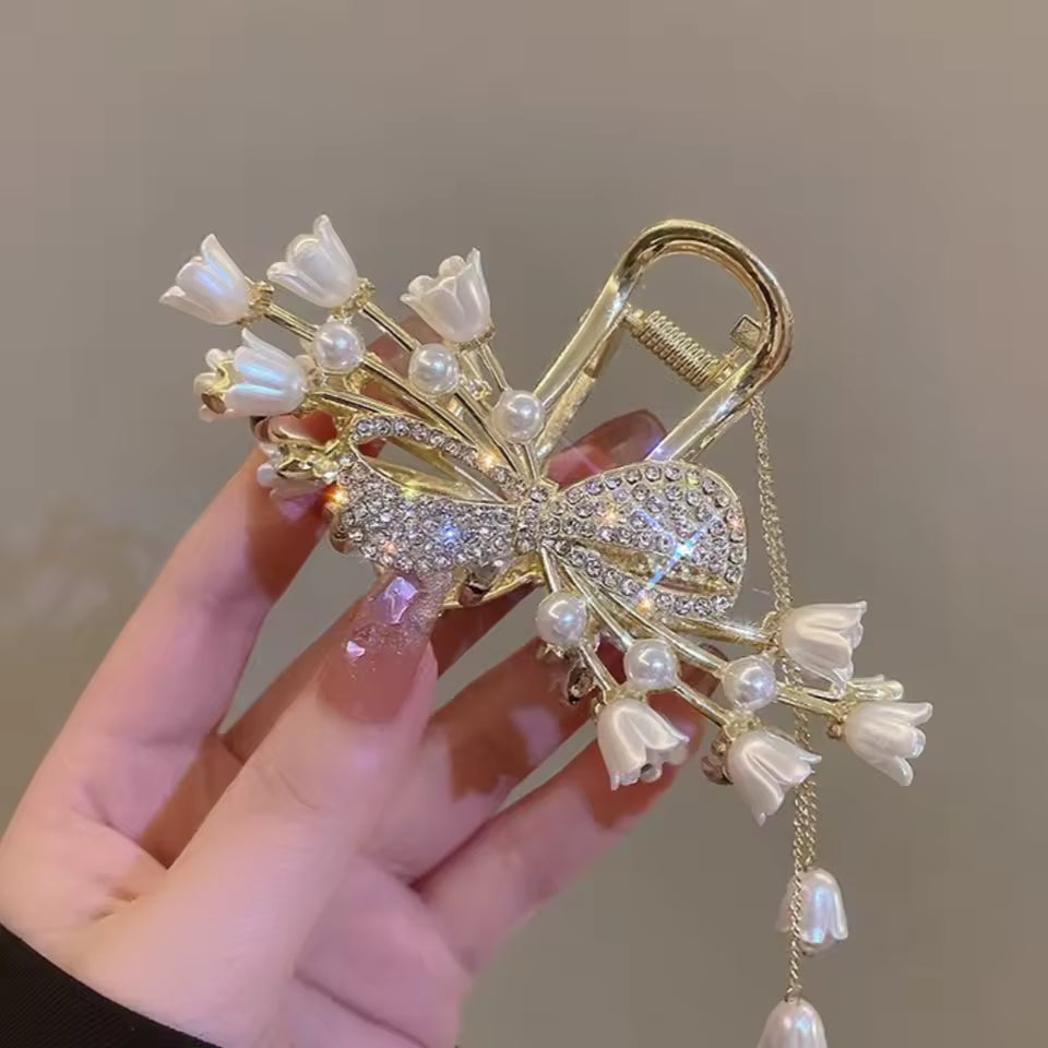 Royal Bloom Clip